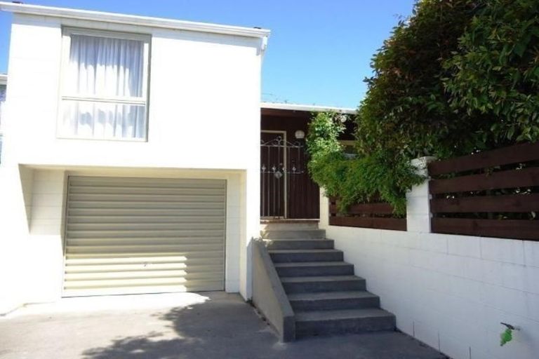 Photo of property in 2/12 Deloraine Street, Somerfield, Christchurch, 8024