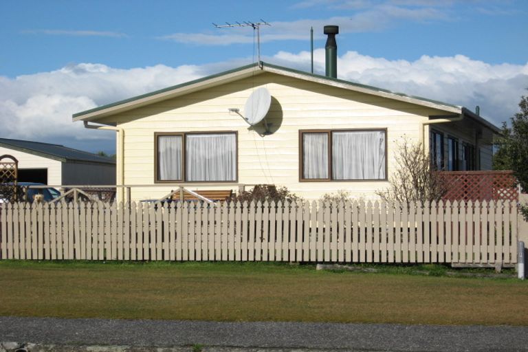 Photo of property in 154 Sale Street, Hokitika, 7810