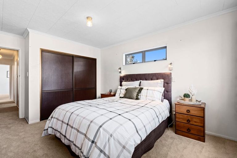 Photo of property in 2a Kauri Street, Merrilands, New Plymouth, 4312