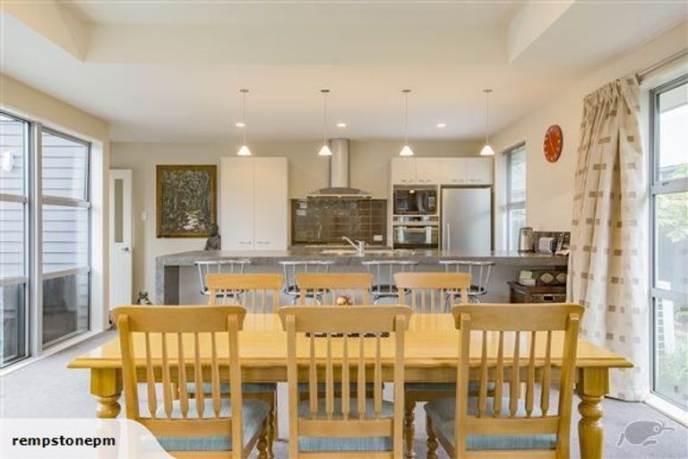 Photo of property in 28 Burbank Drive, Aidanfield, Christchurch, 8025