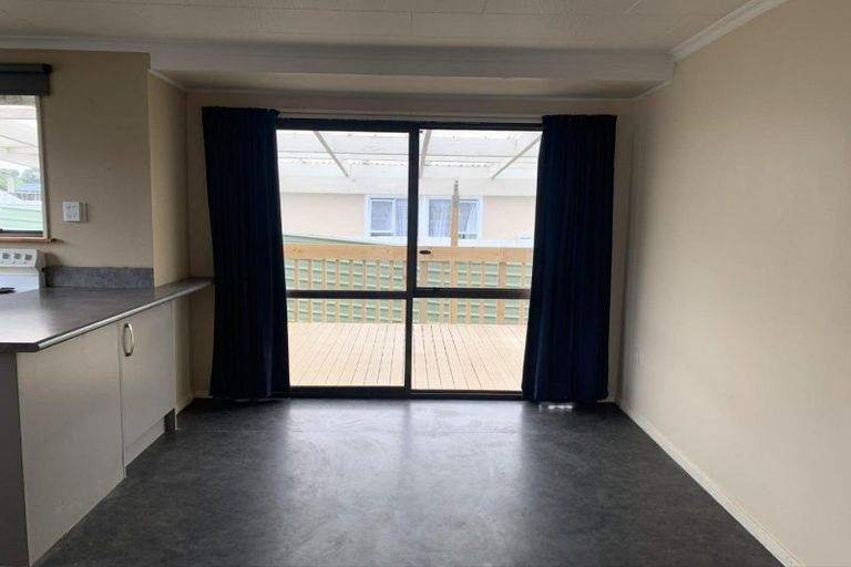 Photo of property in 34a Hood Street, Castlecliff, Whanganui, 4501