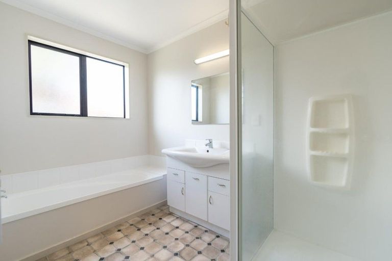 Photo of property in 21 Brooklyn Heights Drive, Kelvin Grove, Palmerston North, 4414