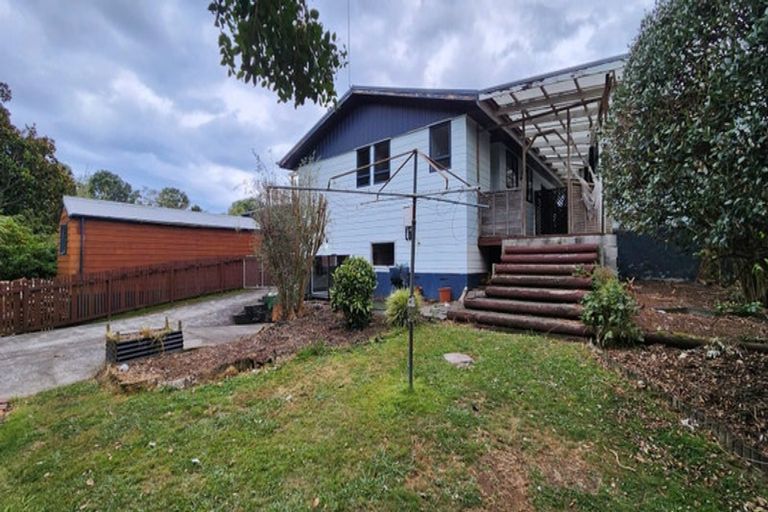 Photo of property in 13 Vancouver Place, Marfell, New Plymouth, 4310