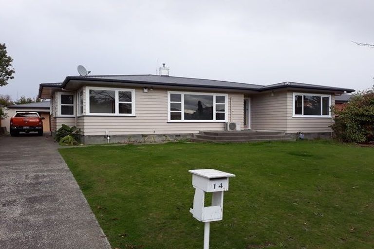 Photo of property in 14 Bond Street, Hokowhitu, Palmerston North, 4410