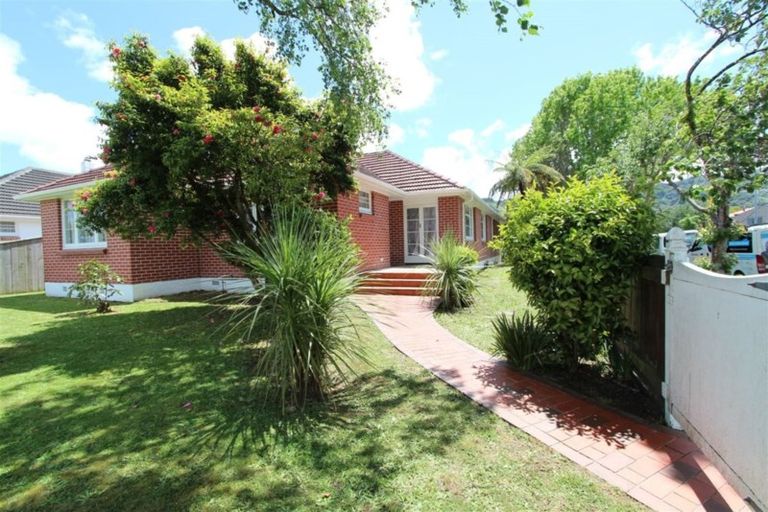 Photo of property in 49 Mcparland Street, Ebdentown, Upper Hutt, 5018