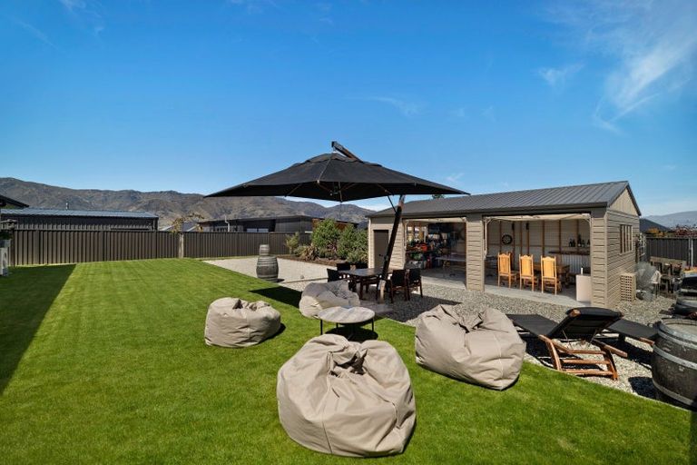 Photo of property in 14 Teal Place, Lake Hawea, Wanaka, 9382