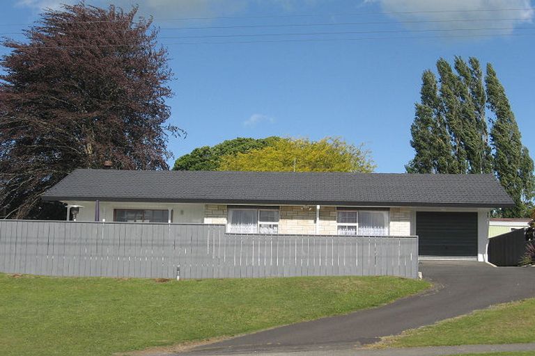 Photo of property in 76 Shakespeare Street, Leamington, Cambridge, 3432