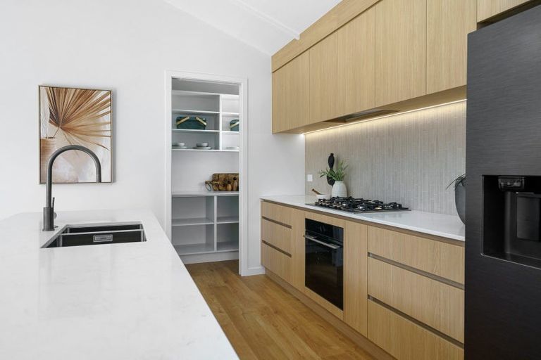 Photo of property in 11 Rose Leigh Drive, Cambridge, 3434