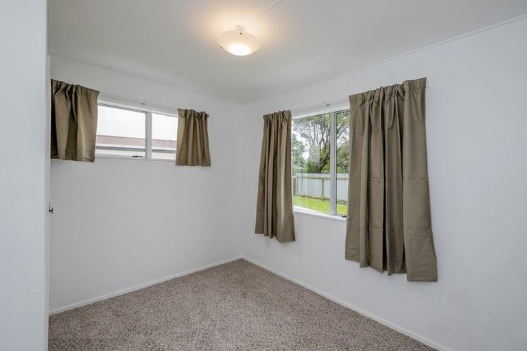 Photo of property in 38 Strathmore Avenue, Levin, 5510