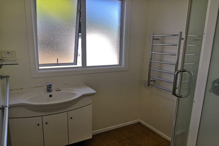 Photo of property in 19 Campbell Street, Alexandra, 9320