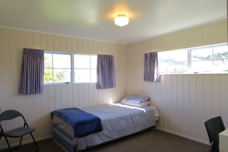 Photo of property in 5 Courthouse Lane, Coromandel, 3506