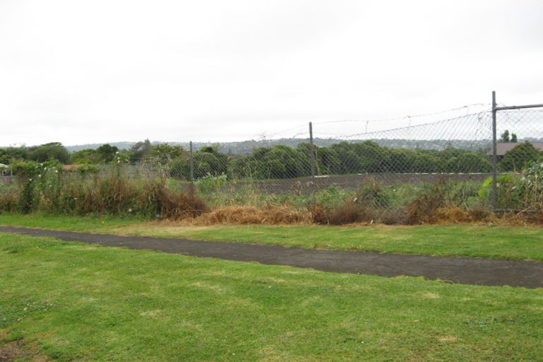 Photo of property in 12 Ridgemount Rise, Mangere Bridge, Auckland, 2022