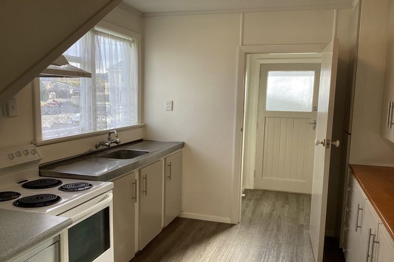 Photo of property in 1/17 Trevethick Grove, Woburn, Lower Hutt, 5010