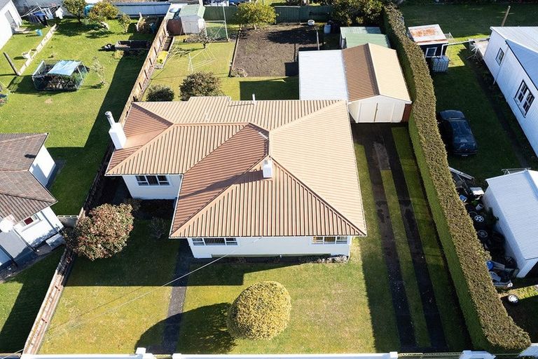 Photo of property in 83 Browne Street, Waitara, 4320