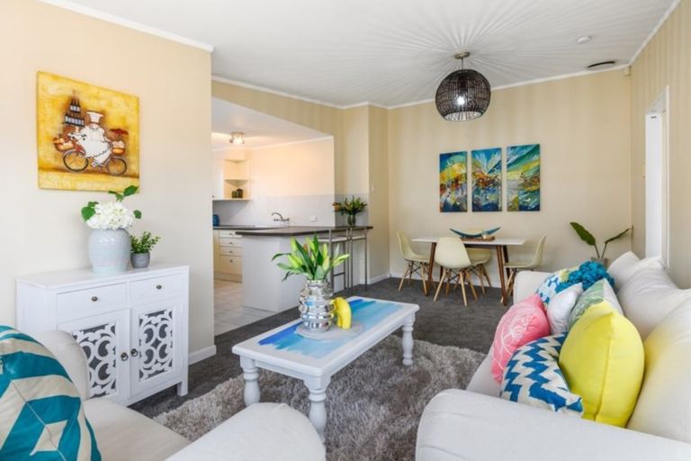 Photo of property in 27a Omagh Avenue, Papatoetoe, Auckland, 2025