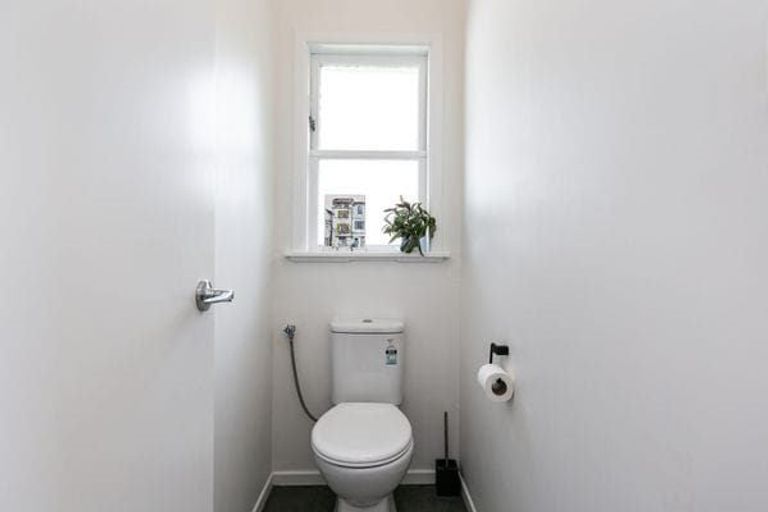 Photo of property in 8 Anthony Street, Tawa, Wellington, 5028