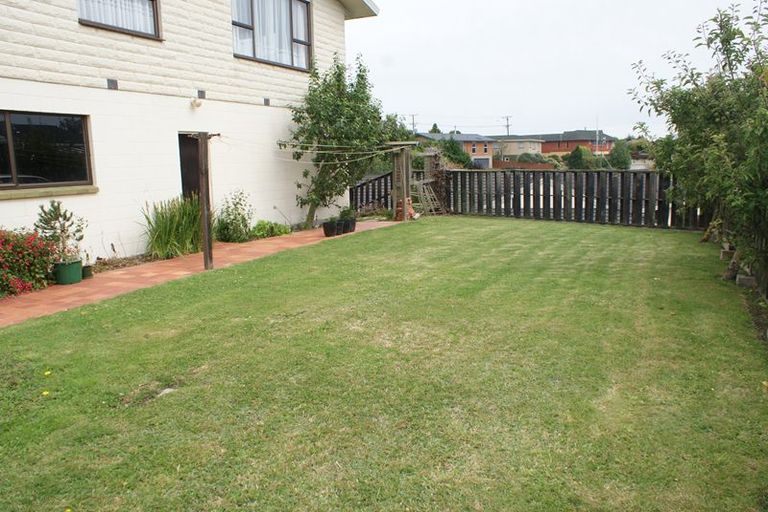 Photo of property in 2 Oakleigh Crescent, Oamaru North, Oamaru, 9400