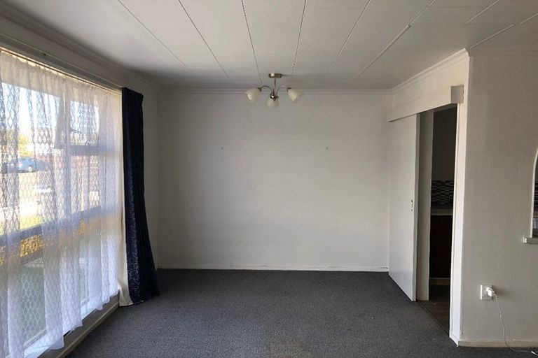 Photo of property in 93 Chelwood Street, Takaro, Palmerston North, 4412