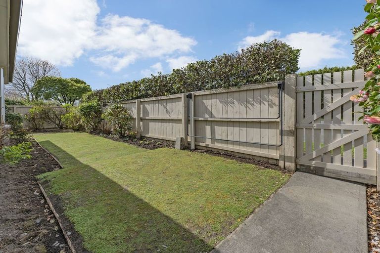 Photo of property in 1/23 Withells Road, Avonhead, Christchurch, 8042