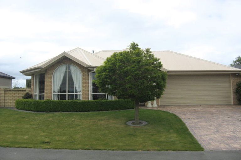 Photo of property in 22 Glasnevin Drive, Casebrook, Christchurch, 8051