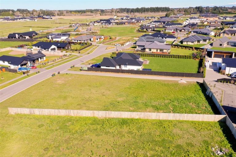 Photo of property in 8 Barewood Grove, West Melton, 7618