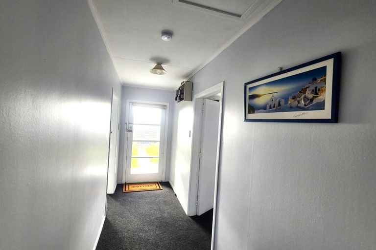 Photo of property in 2 Tawhiti Road, Hawera, 4610