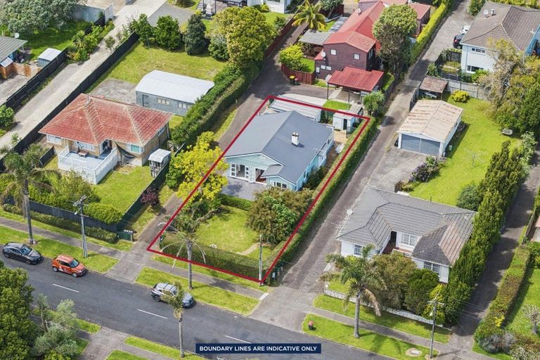 Photo of property in 1/61 Mcintyre Road, Mangere Bridge, Auckland, 2022