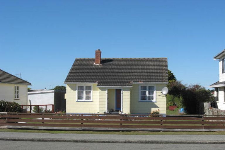 Photo of property in 35 Belt Street, Waimate, 7924