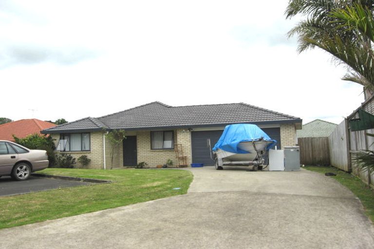 Photo of property in 13 Ranch Place, Pukekohe, 2120