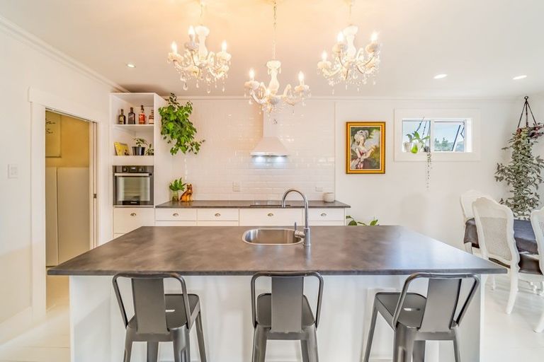 Photo of property in 57 Palmer Crescent, Silverstream, Upper Hutt, 5019