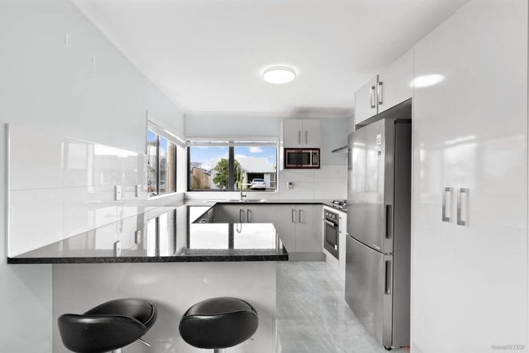 Photo of property in 5 Takahe Avenue, Takanini, 2112