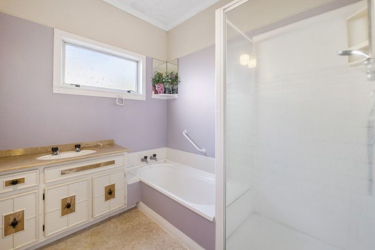 Photo of property in 21 Cordelia Street, Stratford, 4332