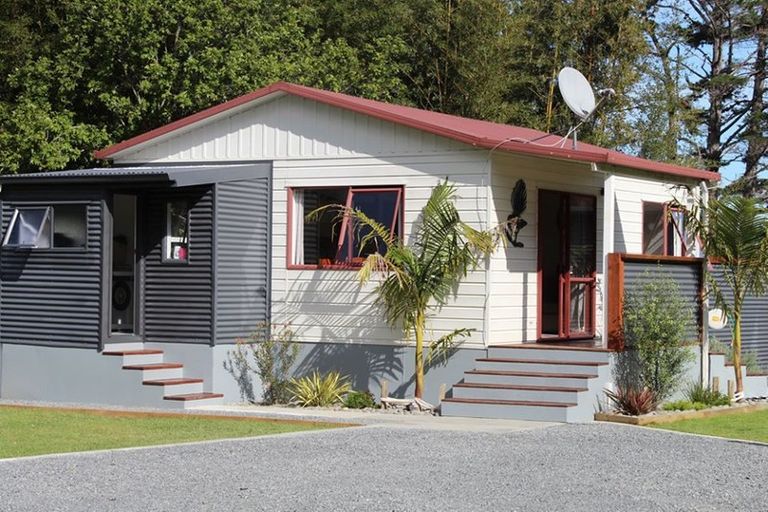 Photo of property in 479 Albert Street, Coromandel, 3506