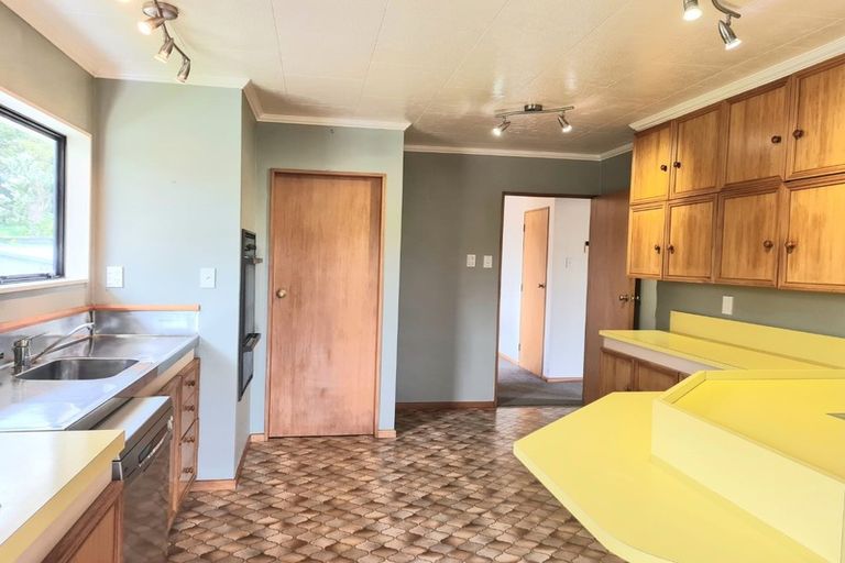 Photo of property in 177 Holborn Drive, Stokes Valley, Lower Hutt, 5019