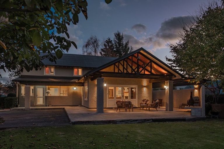 Photo of property in 6 Gonville Avenue, Gonville, Whanganui, 4501