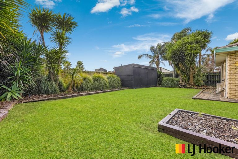 Photo of property in 62 Tington Avenue, Wattle Downs, Auckland, 2103