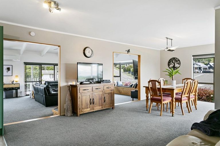Photo of property in 117 Wakeman Road, Acacia Bay, Taupo, 3330