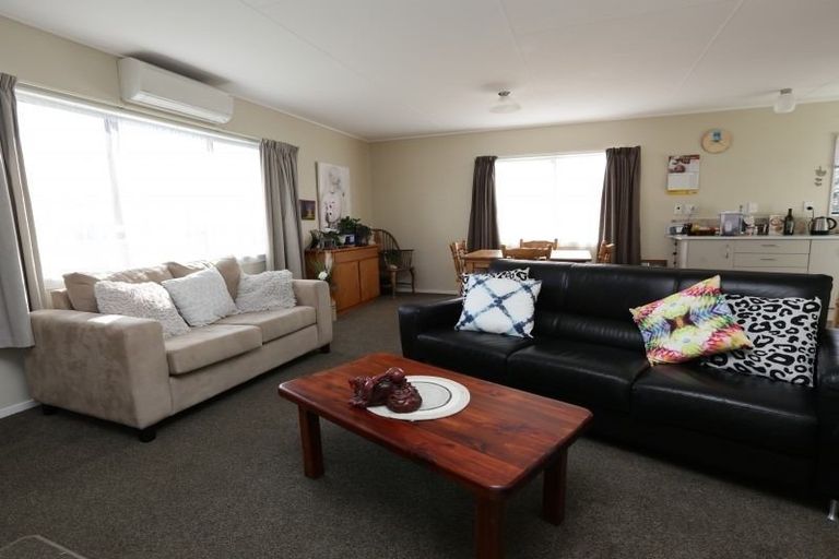 Photo of property in 1/201 Avondale Road, Greenmeadows, Napier, 4112