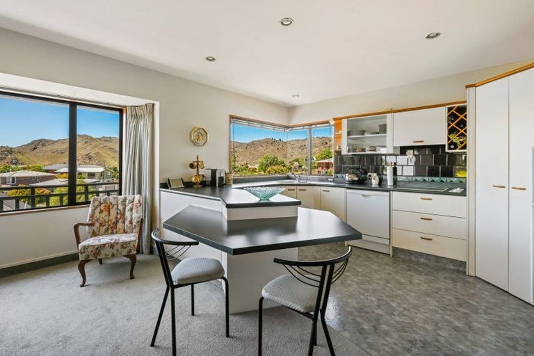 Photo of property in 6 Athenry Road, Bridge Hill, Alexandra, 9320