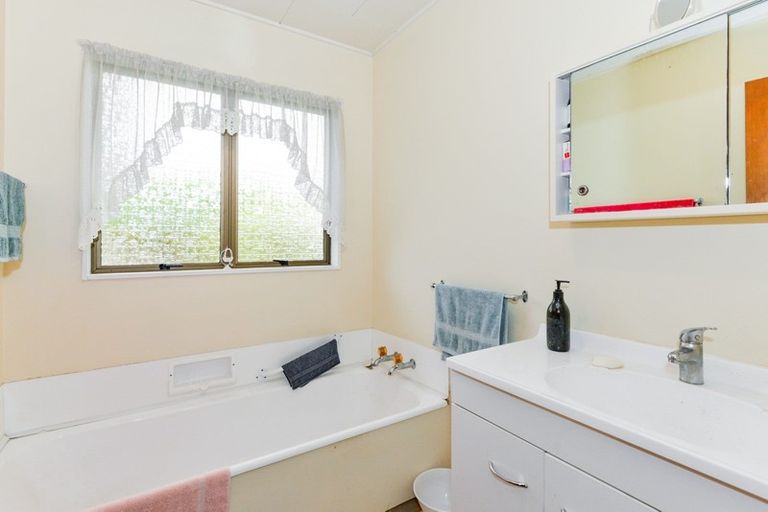 Photo of property in 4 Danvers Street, Havelock North, 4130