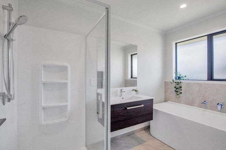 Photo of property in 6 Blackbird Way, Rolleston, 7614