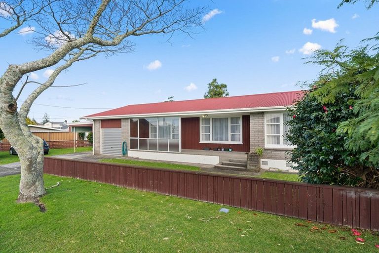 Photo of property in 6 Smiths Road, Matua, Tauranga, 3110