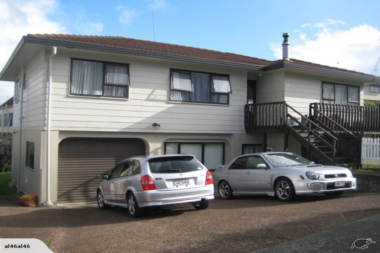 Photo of property in 1/116 Bradbury Road, Botany Downs, Auckland, 2010