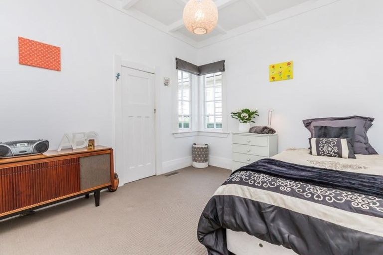 Photo of property in 19 Pilmuir Street, Hutt Central, Lower Hutt, 5010