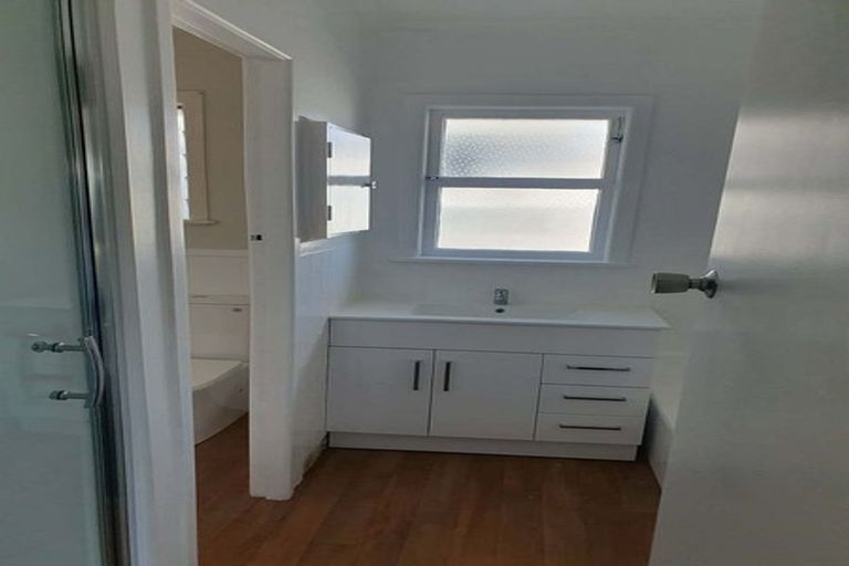 Photo of property in 13 Willoughby Avenue, Howick, Auckland, 2014