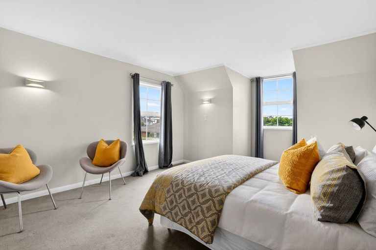 Photo of property in 2/15 Saltburn Road, Milford, Auckland, 0620