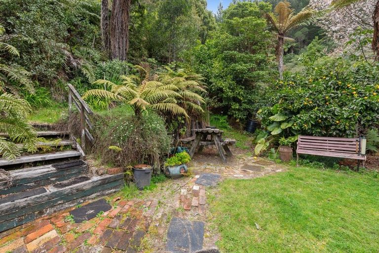 Photo of property in 9 Tumai Road, Lake Rotoma, Rotorua, 3074