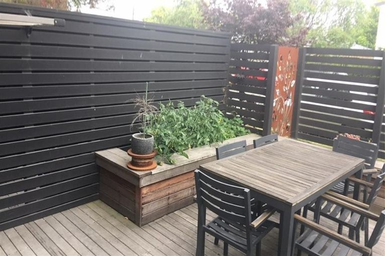 Photo of property in 2/312 Armagh Street, Christchurch Central, Christchurch, 8011