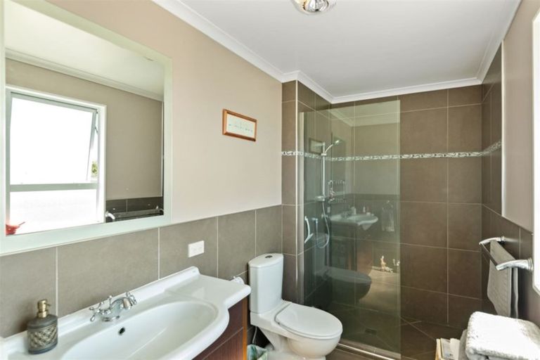 Photo of property in 18 Ngata Place, Hei Hei, Christchurch, 8042