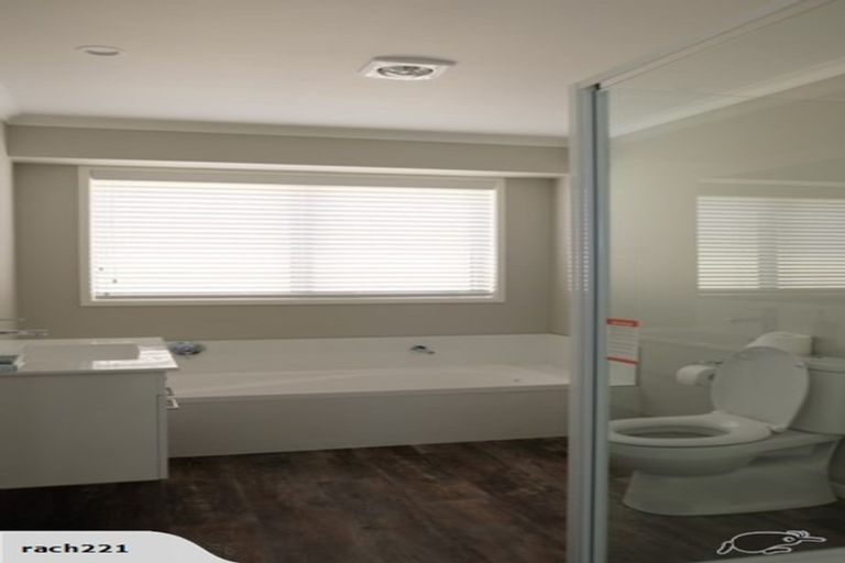 Photo of property in 104 Whakaturou Crescent, Pyes Pa, Tauranga, 3112